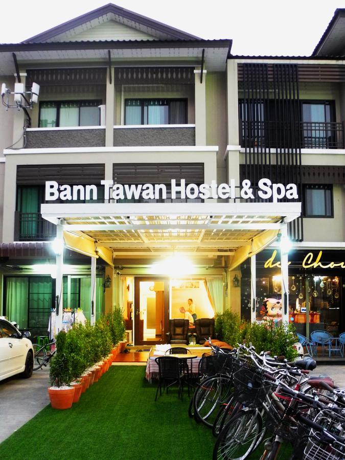 Bann Tawan Hostel & Spa Chiang Rai Exterior foto